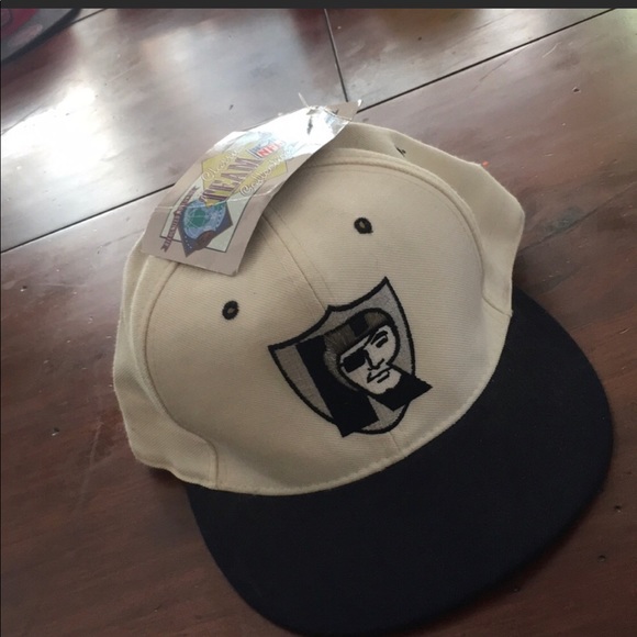 New Era Other - New era nfl team collections Oakland Raiders 7 3/8